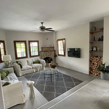 Βίλα With Private Pool And Garden In Dalyan