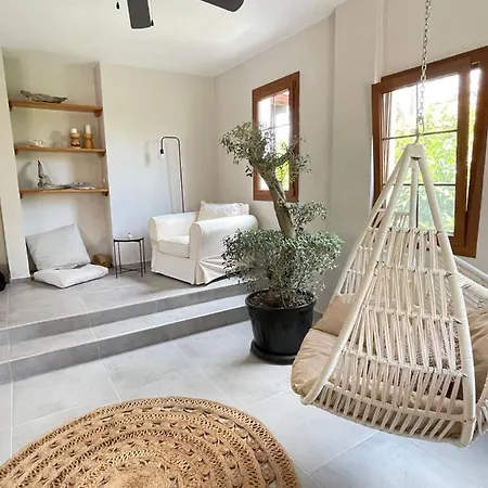 With Private Pool And Garden In Dalyan *